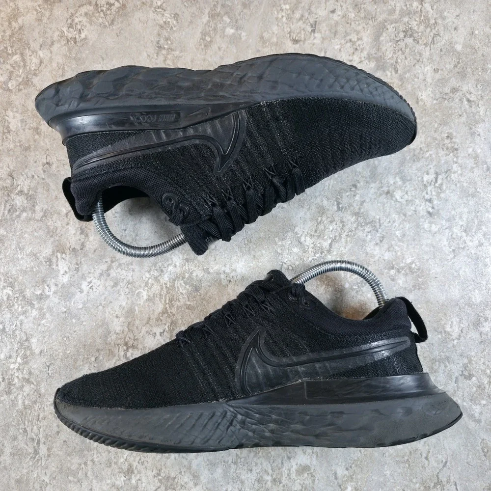 Nike React Infinity Run Flyknit 2 Mens 7 / Womens 8.5 Triple Black Running Shoes